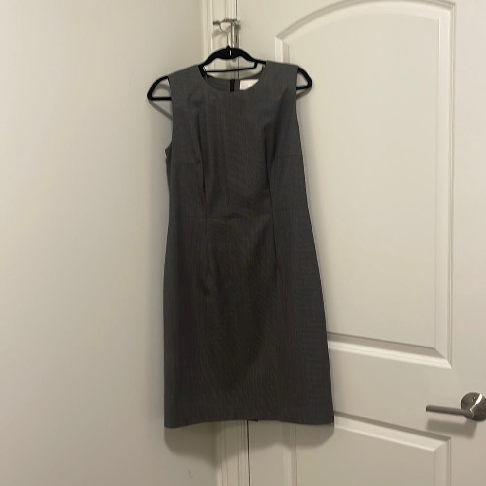 Hugo boss women’s two piece grey fitted dress and matching blazer SIZE 10.